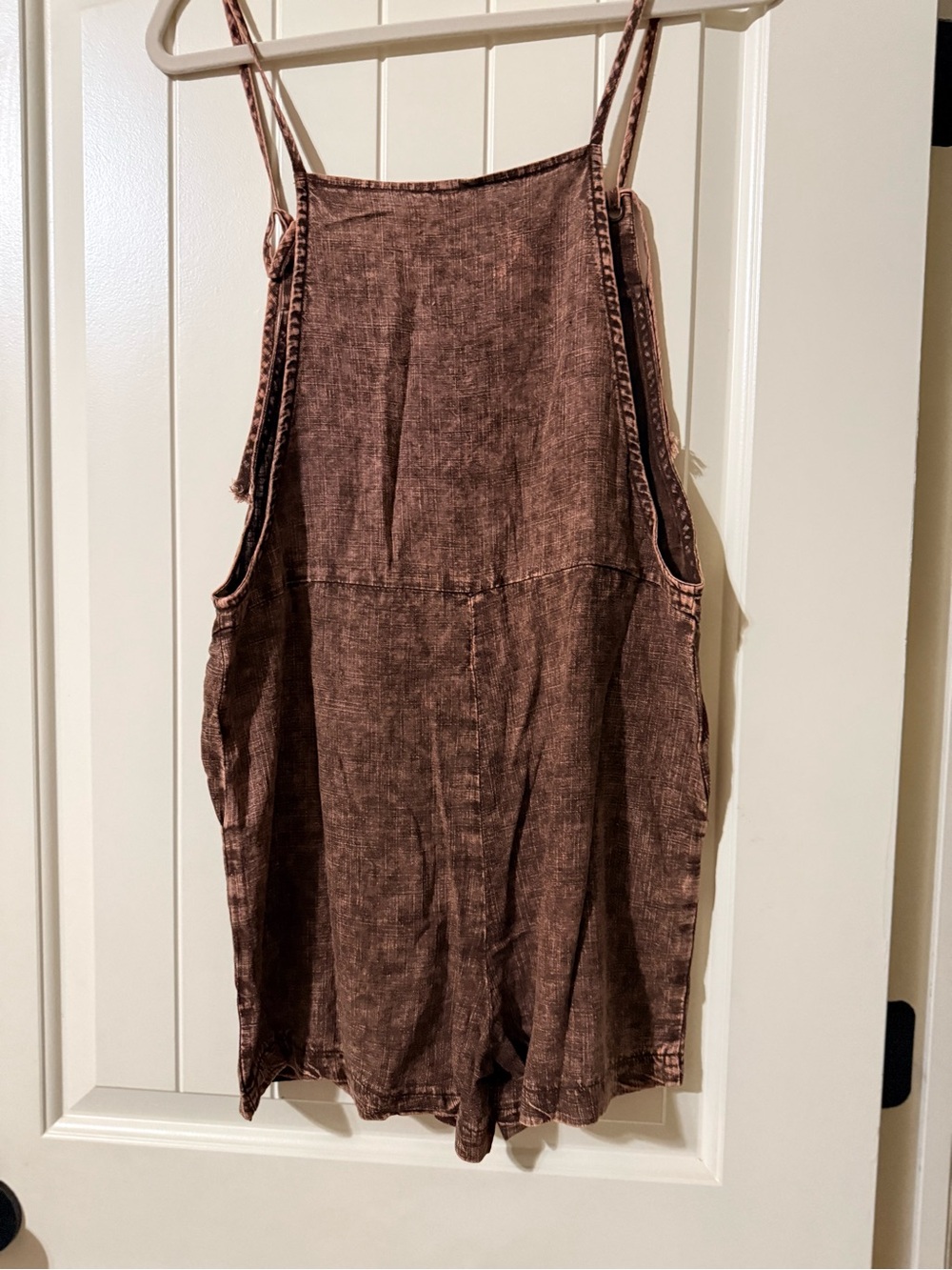 Zenana Women’s Brown Washed Denim Short Overalls. NWOT - Picture 3 of 3